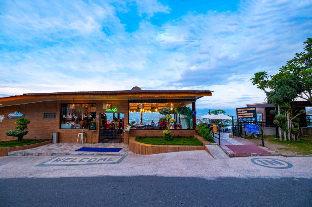 Bukit Indah Doda Hotel&Resorts Palu Exterior foto