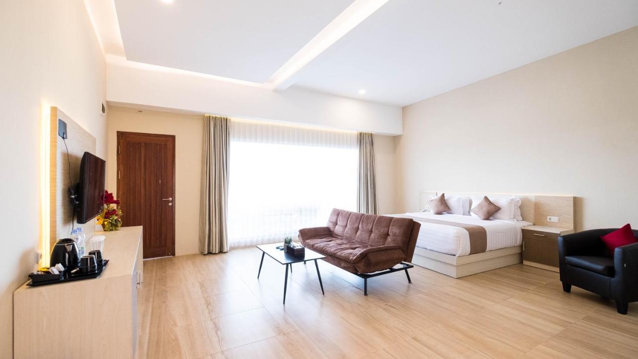 Bukit Indah Doda Hotel&Resorts Palu Exterior foto