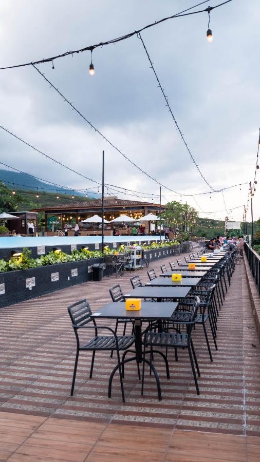 Bukit Indah Doda Hotel&Resorts Palu Exterior foto