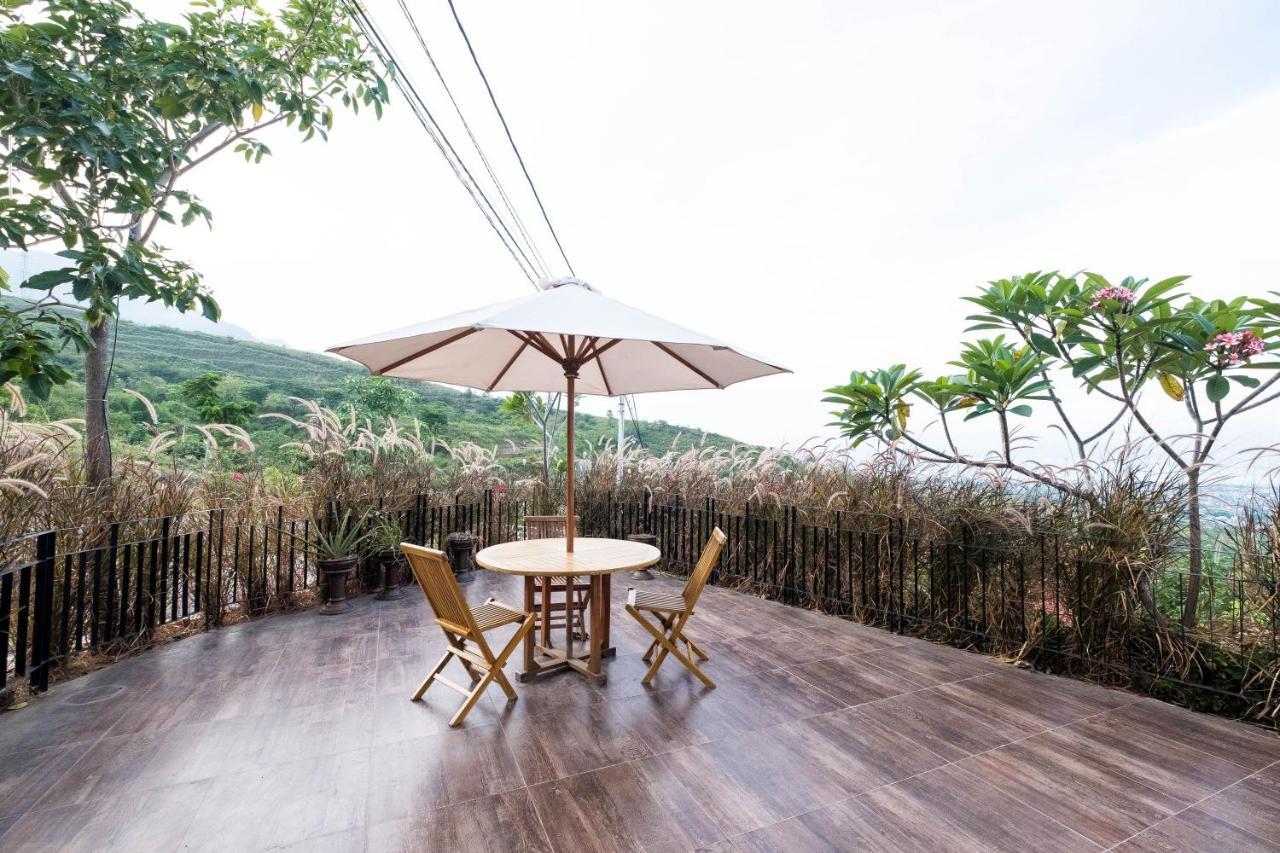 Bukit Indah Doda Hotel&Resorts Palu Exterior foto