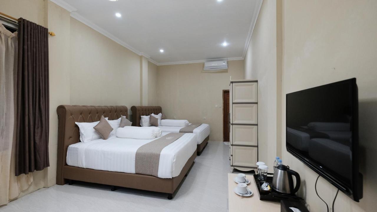 Bukit Indah Doda Hotel&Resorts Palu Exterior foto