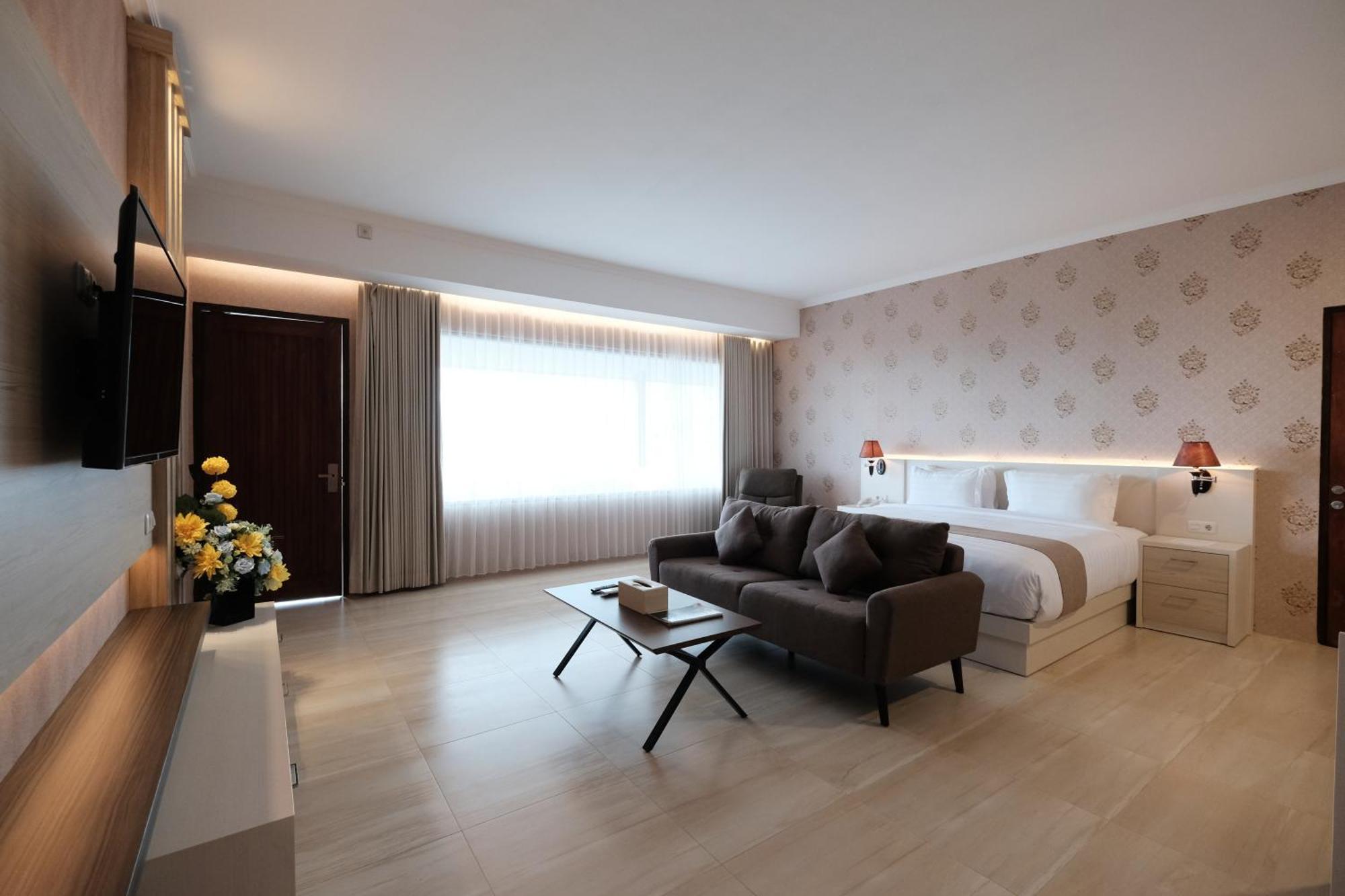 Bukit Indah Doda Hotel&Resorts Palu Exterior foto